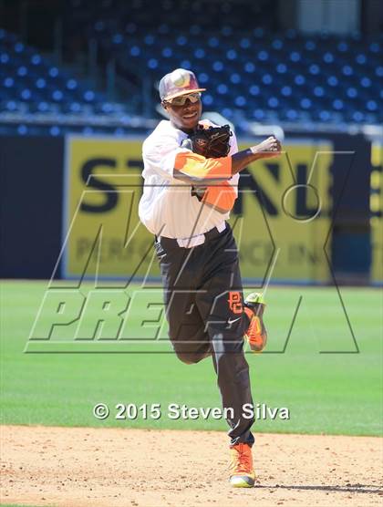 Thumbnail 3 in Perfect Game All-American Classic (East vs. West) photogallery.