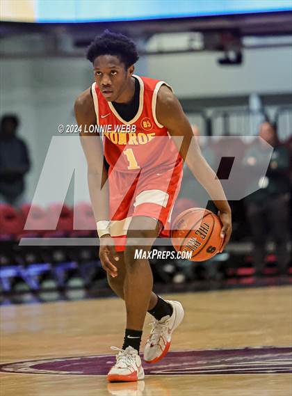 Thumbnail 1 in Christ the King vs James Monroe (Public vs Catholic Hoops Showdown) photogallery.