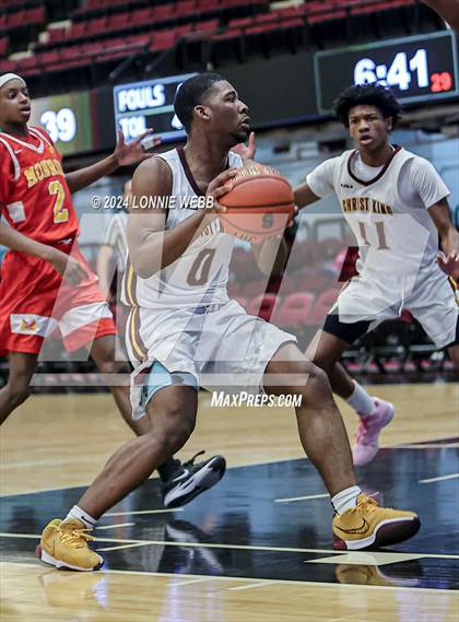 Thumbnail 1 in Christ the King vs James Monroe (Public vs Catholic Hoops Showdown) photogallery.