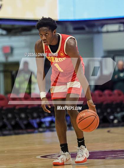 Thumbnail 2 in Christ the King vs James Monroe (Public vs Catholic Hoops Showdown) photogallery.