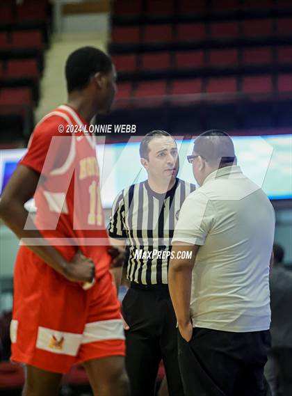 Thumbnail 1 in Christ the King vs James Monroe (Public vs Catholic Hoops Showdown) photogallery.