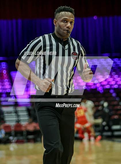 Thumbnail 1 in Christ the King vs James Monroe (Public vs Catholic Hoops Showdown) photogallery.