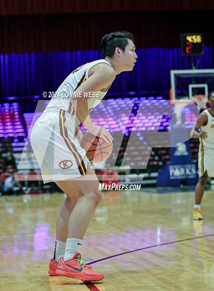 Thumbnail 2 in Christ the King vs James Monroe (Public vs Catholic Hoops Showdown) photogallery.