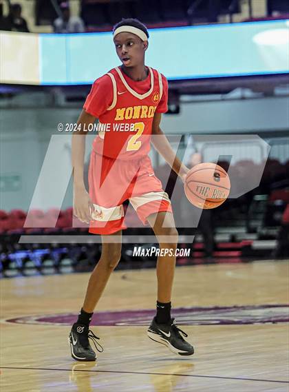 Thumbnail 3 in Christ the King vs James Monroe (Public vs Catholic Hoops Showdown) photogallery.