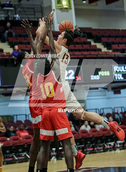 Thumbnail 1 in Christ the King vs James Monroe (Public vs Catholic Hoops Showdown) photogallery.