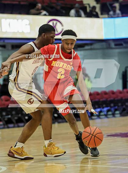 Thumbnail 2 in Christ the King vs James Monroe (Public vs Catholic Hoops Showdown) photogallery.