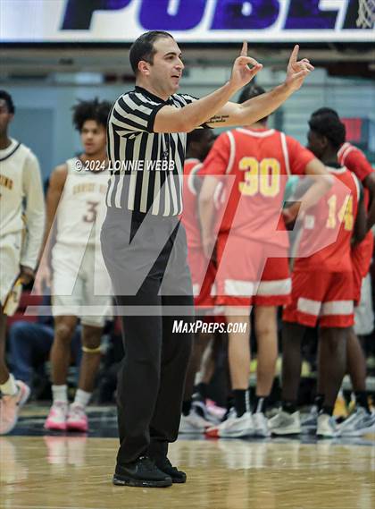 Thumbnail 2 in Christ the King vs James Monroe (Public vs Catholic Hoops Showdown) photogallery.