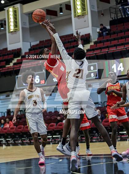 Thumbnail 1 in Christ the King vs James Monroe (Public vs Catholic Hoops Showdown) photogallery.