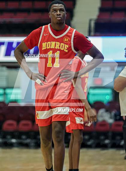 Thumbnail 3 in Christ the King vs James Monroe (Public vs Catholic Hoops Showdown) photogallery.