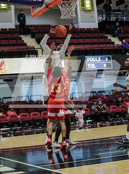 Thumbnail 2 in Christ the King vs James Monroe (Public vs Catholic Hoops Showdown) photogallery.