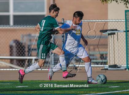 Thumbnail 1 in Canoga Park vs Royal (Valley Kickoff Classic) photogallery.