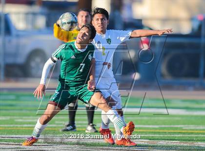 Thumbnail 3 in Canoga Park vs Royal (Valley Kickoff Classic) photogallery.
