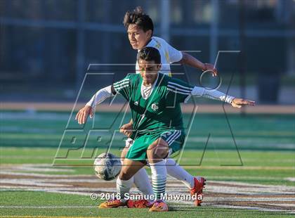 Thumbnail 3 in Canoga Park vs Royal (Valley Kickoff Classic) photogallery.