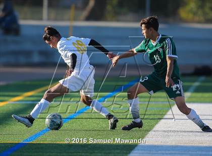 Thumbnail 3 in Canoga Park vs Royal (Valley Kickoff Classic) photogallery.
