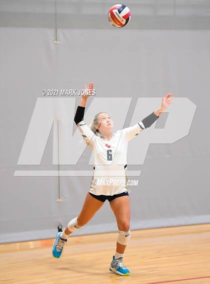 Thumbnail 3 in Sacred Heart vs. Vista Murrieta (Nike Tournament of Champions) photogallery.