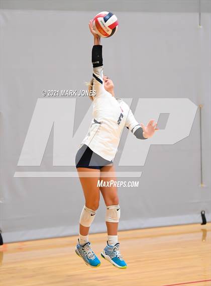Thumbnail 2 in Sacred Heart vs. Vista Murrieta (Nike Tournament of Champions) photogallery.