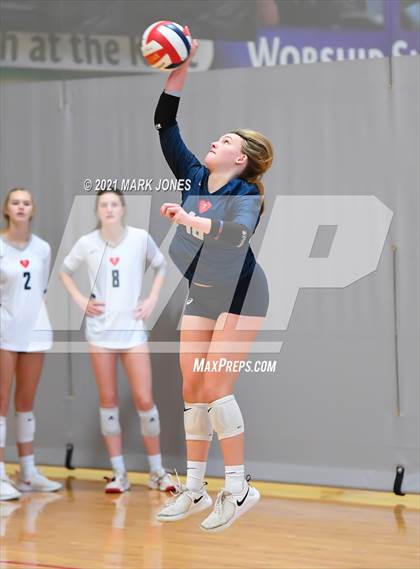 Thumbnail 3 in Sacred Heart vs. Vista Murrieta (Nike Tournament of Champions) photogallery.