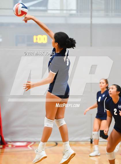 Thumbnail 3 in Sacred Heart vs. Vista Murrieta (Nike Tournament of Champions) photogallery.