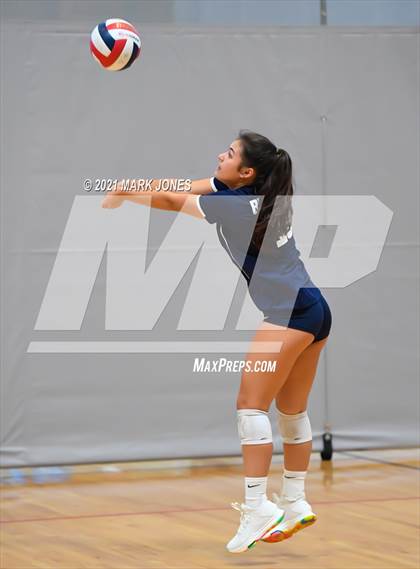 Thumbnail 1 in Sacred Heart vs. Vista Murrieta (Nike Tournament of Champions) photogallery.