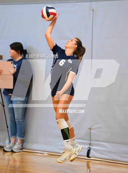 Thumbnail 2 in Sacred Heart vs. Vista Murrieta (Nike Tournament of Champions) photogallery.