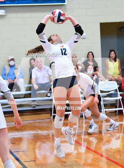 Thumbnail 2 in Sacred Heart vs. Vista Murrieta (Nike Tournament of Champions) photogallery.