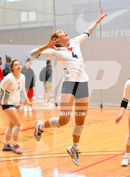 Thumbnail 2 in Sacred Heart vs. Vista Murrieta (Nike Tournament of Champions) photogallery.