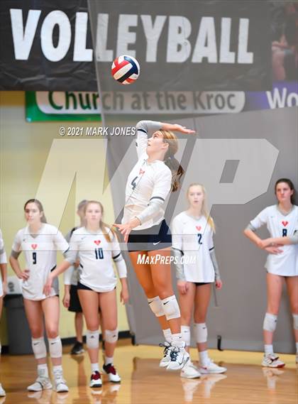 Thumbnail 1 in Sacred Heart vs. Vista Murrieta (Nike Tournament of Champions) photogallery.