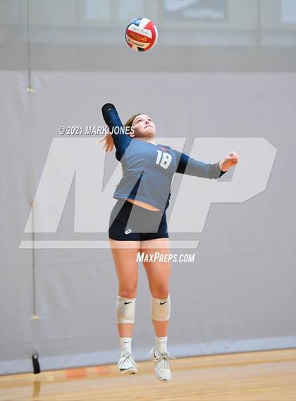 Thumbnail 3 in Sacred Heart vs. Vista Murrieta (Nike Tournament of Champions) photogallery.