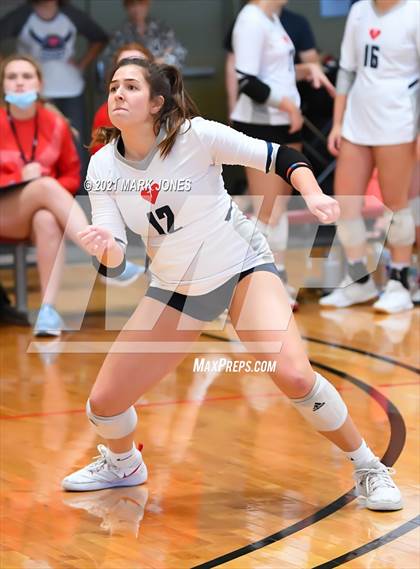 Thumbnail 2 in Sacred Heart vs. Vista Murrieta (Nike Tournament of Champions) photogallery.