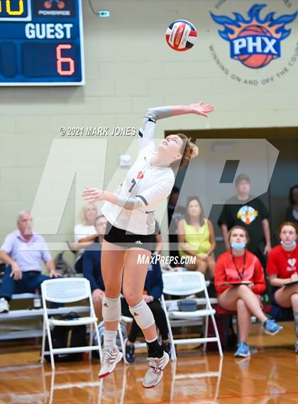 Thumbnail 3 in Sacred Heart vs. Vista Murrieta (Nike Tournament of Champions) photogallery.