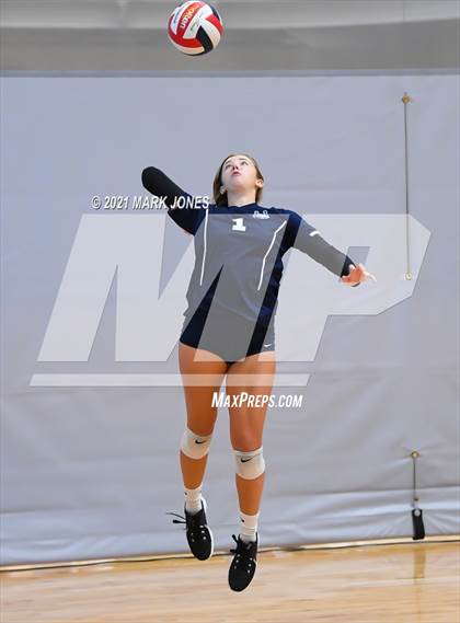 Thumbnail 3 in Sacred Heart vs. Vista Murrieta (Nike Tournament of Champions) photogallery.