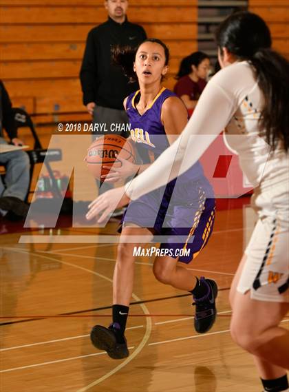 Thumbnail 1 in Wilson L.A. vs Bell (Mark Keppel Tournament) photogallery.