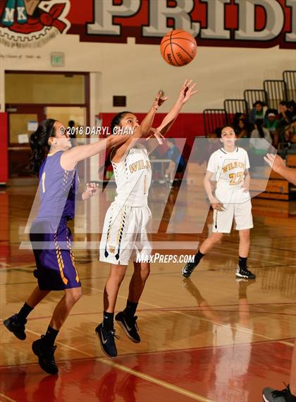 Thumbnail 3 in Wilson L.A. vs Bell (Mark Keppel Tournament) photogallery.