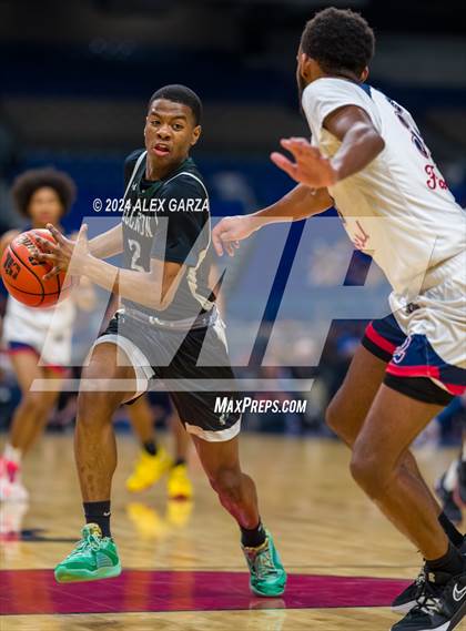 Thumbnail 2 in Veterans Memorial vs Ellison (UIL 5A Basketball Semifinal) photogallery.