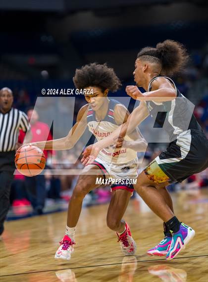 Thumbnail 1 in Veterans Memorial vs Ellison (UIL 5A Basketball Semifinal) photogallery.