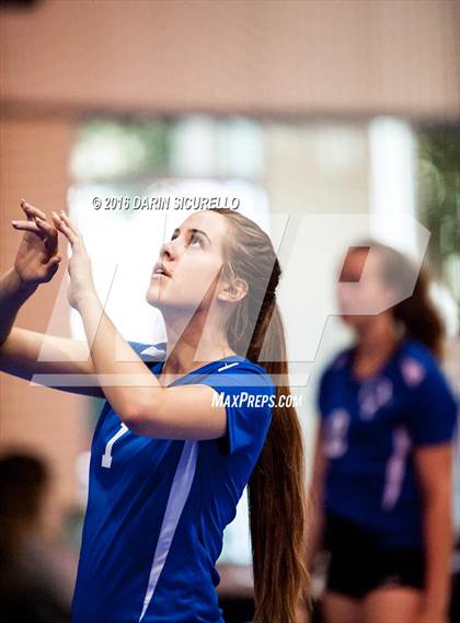 Thumbnail 2 in O'Connor vs. Pacific Ridge (Nike Tournament of Champions) photogallery.