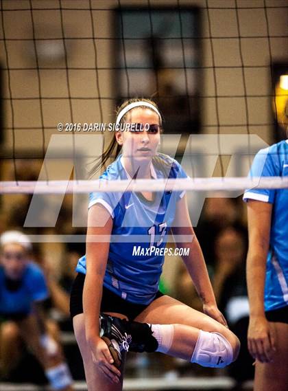 Thumbnail 2 in O'Connor vs. Pacific Ridge (Nike Tournament of Champions) photogallery.