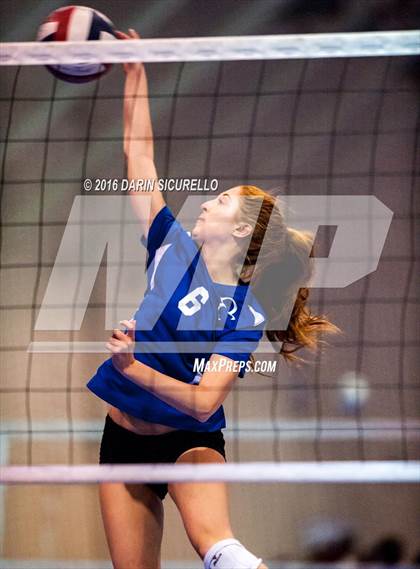 Thumbnail 3 in O'Connor vs. Pacific Ridge (Nike Tournament of Champions) photogallery.