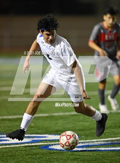 Thumbnail 1 in Lee [Robert E.] vs Central Catholic photogallery.