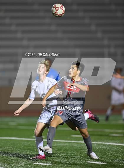 Thumbnail 1 in Lee [Robert E.] vs Central Catholic photogallery.