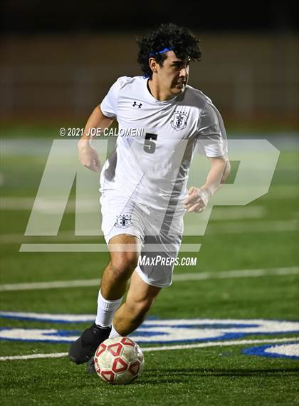 Thumbnail 1 in Lee [Robert E.] vs Central Catholic photogallery.