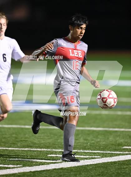Thumbnail 1 in Lee [Robert E.] vs Central Catholic photogallery.