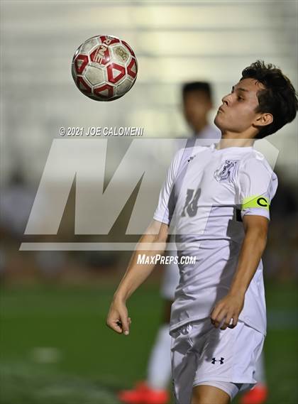 Thumbnail 1 in Lee [Robert E.] vs Central Catholic photogallery.