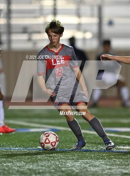 Thumbnail 3 in Lee [Robert E.] vs Central Catholic photogallery.