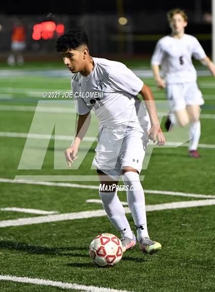 Thumbnail 1 in Lee [Robert E.] vs Central Catholic photogallery.