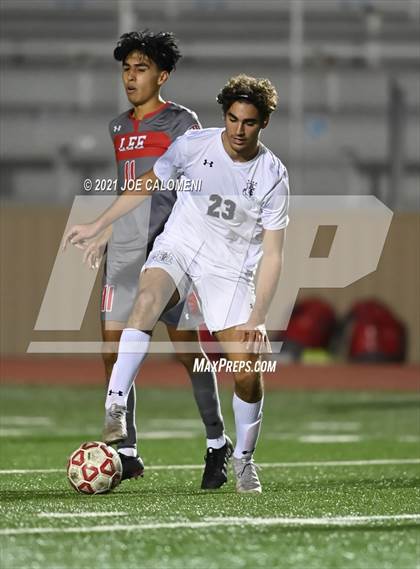 Thumbnail 2 in Lee [Robert E.] vs Central Catholic photogallery.