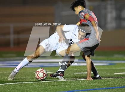 Thumbnail 2 in Lee [Robert E.] vs Central Catholic photogallery.