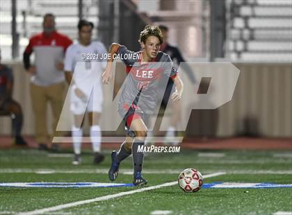 Thumbnail 3 in Lee [Robert E.] vs Central Catholic photogallery.