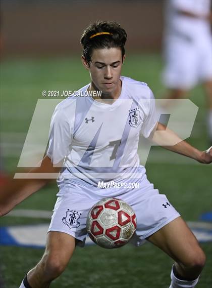 Thumbnail 2 in Lee [Robert E.] vs Central Catholic photogallery.