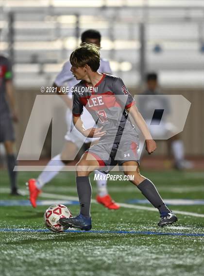 Thumbnail 1 in Lee [Robert E.] vs Central Catholic photogallery.